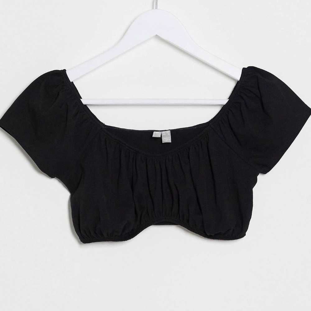 NWT ASOS DESIGN ruched detail milkmaid crop top in black US 2